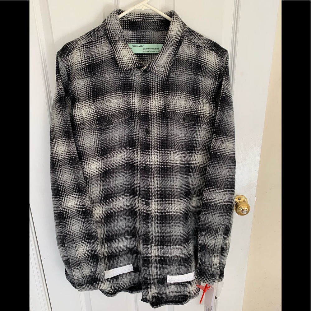 Men’s Off-White Button down Flannel Shirt